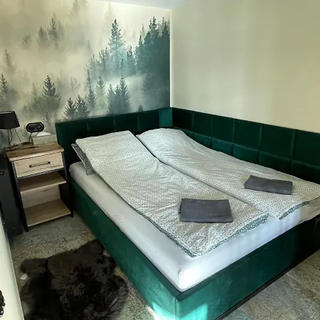 Pod Korona 5 *